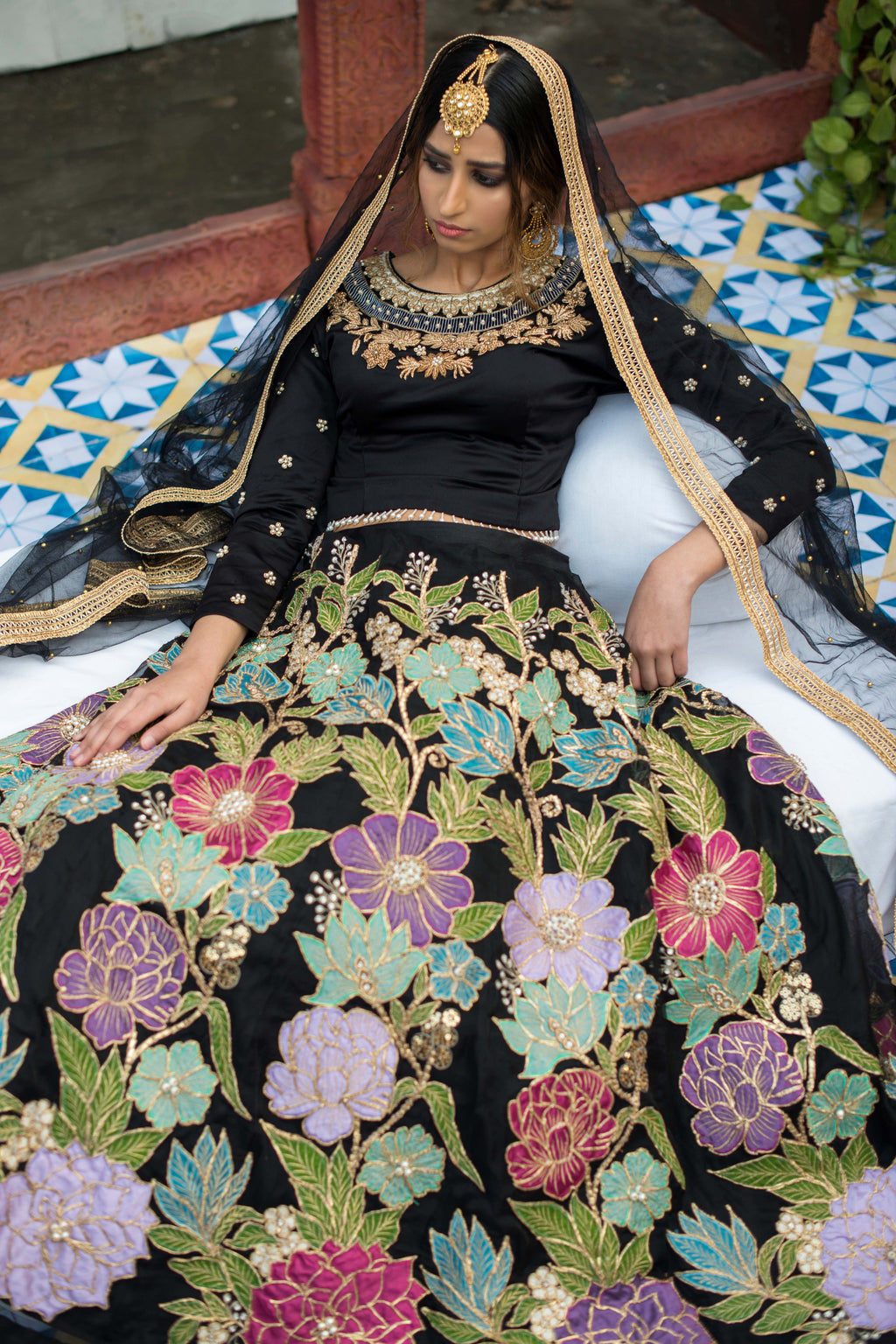 Siyah embellished organza floral lehnga with silk choli and dupatta