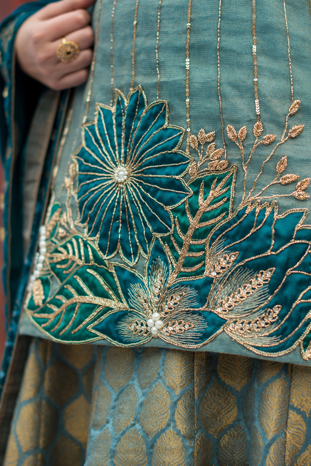 Feroza A-line zari net hand embellished shirt with jamavar lehnga and velvet shawl