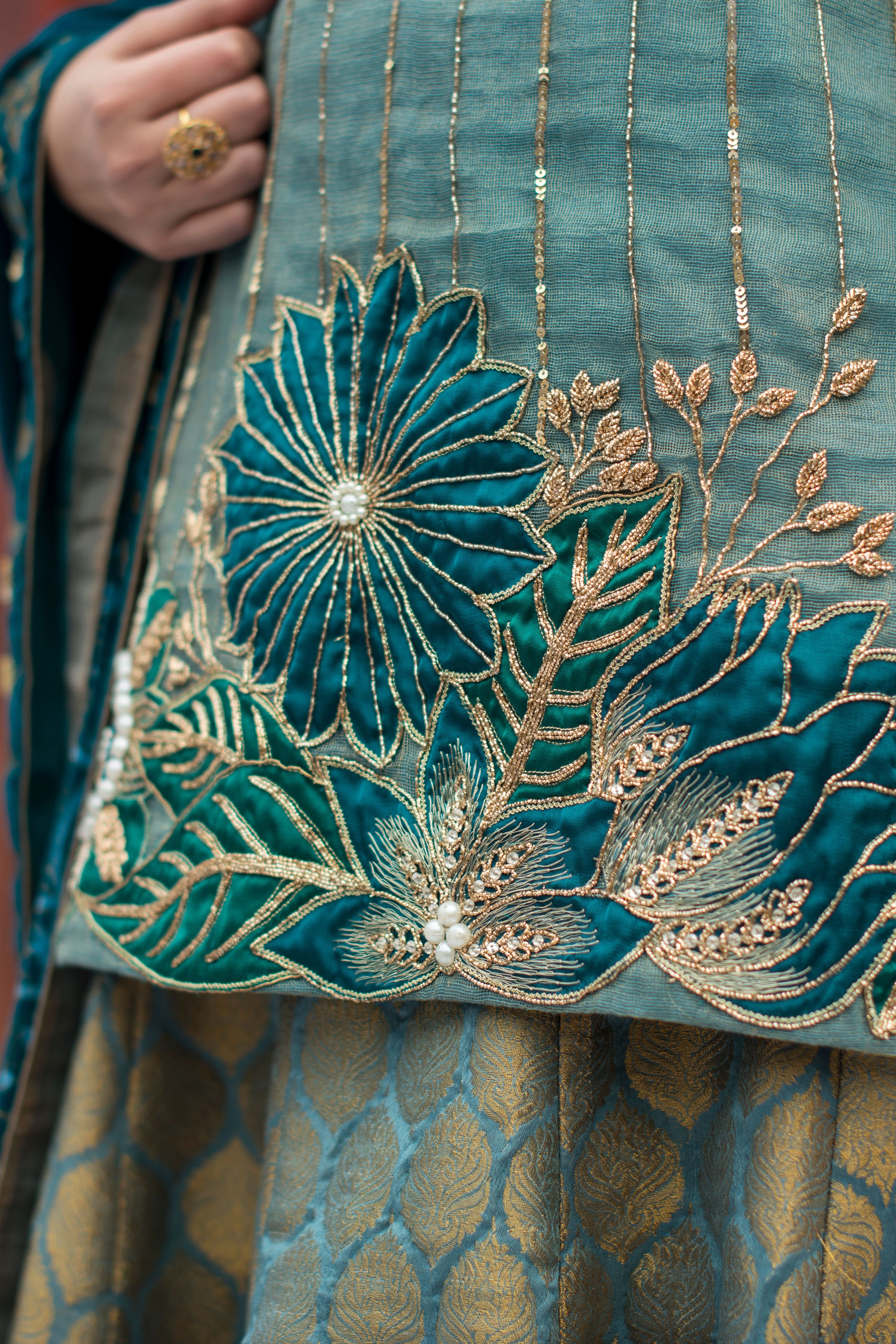 Feroza A-line zari net hand embellished shirt with jamavar lehnga and velvet shawl